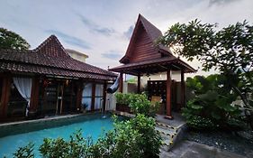 Sojourn Guest House Melaka  4*